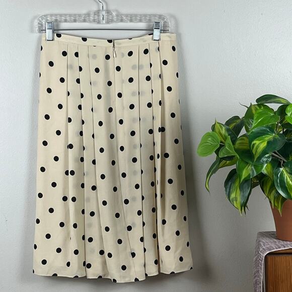 The Limited Silk Pleated Beige with Black Polk Dots Knee Length Skirt Size 4 - Picture 3 of 7